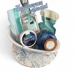 Handmade Ocean Themed Mini Bathtub Spa Self-Care Gift Set: Wrapped with Bow